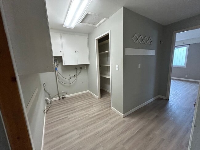 Building Photo - Spacious Single-Story Home on Corner Lot