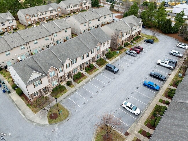 Building Photo - 2816 Piedmont River Way