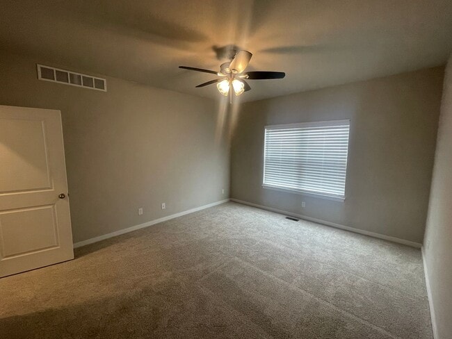 Building Photo - Spacious recently built home just west of Waukee!