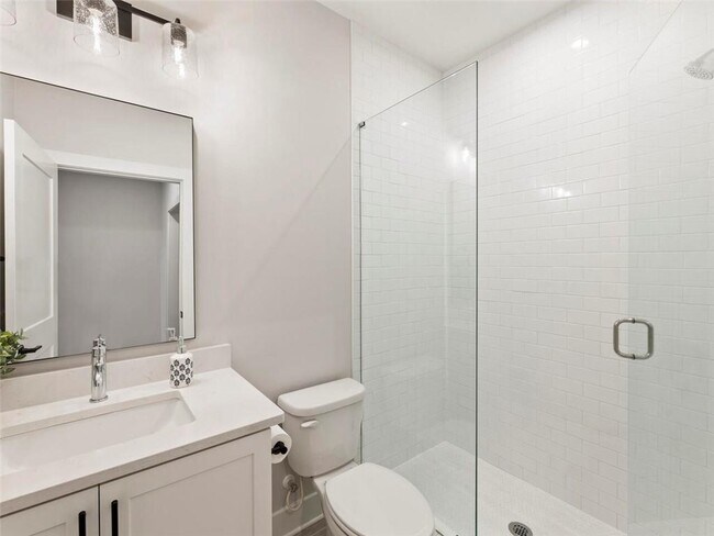 Building Photo - 355 Chiswick Cir