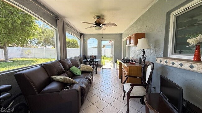 Building Photo - 1424 SE 22nd Terrace