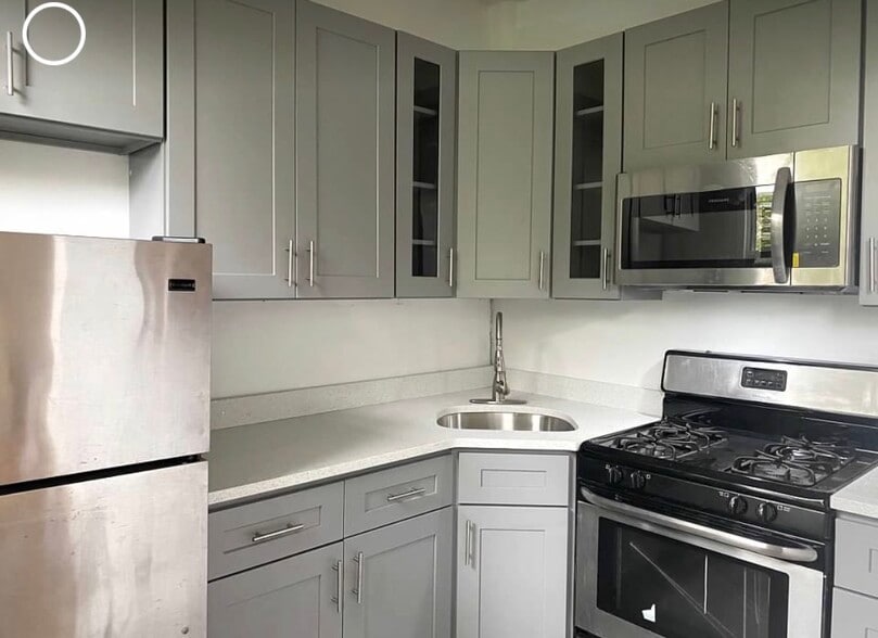 Building Photo - 1135 Decatur St