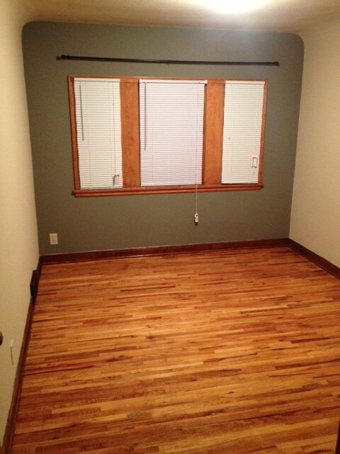 Building Photo - 1747 Dayton Ave