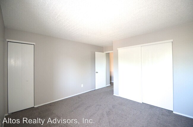 Building Photo - 16071-16099 E 16th Ave