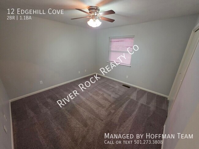 Building Photo - 12 Edgehill Cove