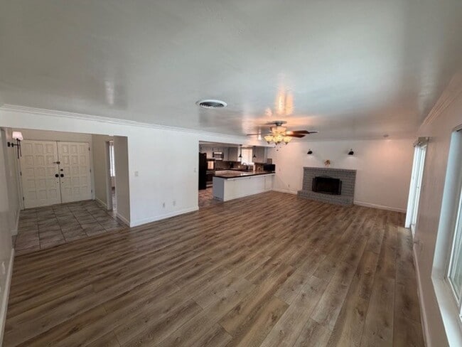 Building Photo - 8908 Thurber Ln