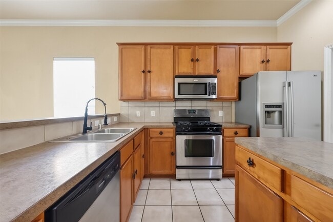 Building Photo - 7002 Casita Dr