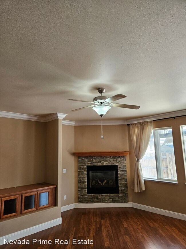 Building Photo - 3 br, 2 bath House - 565 Grey Eagle Lane