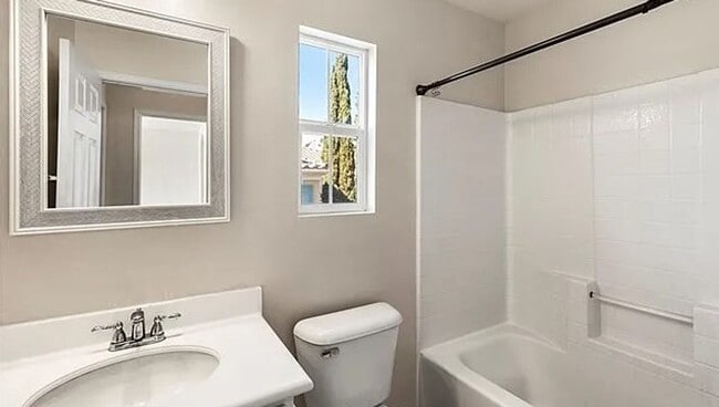 Building Photo - 308 Terra Bella
