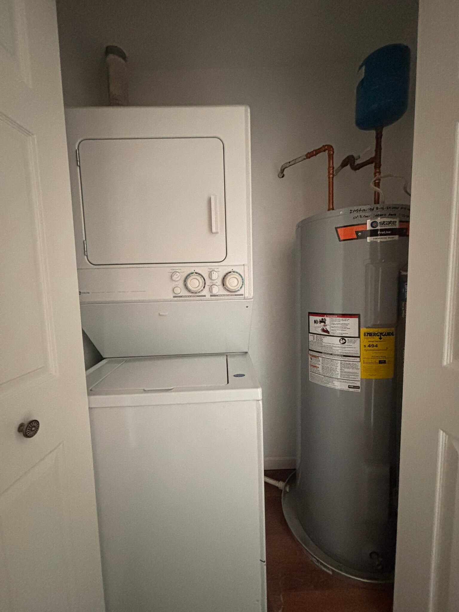 In-Unit Washer/Dryer - 2807 Lee Oaks Ct