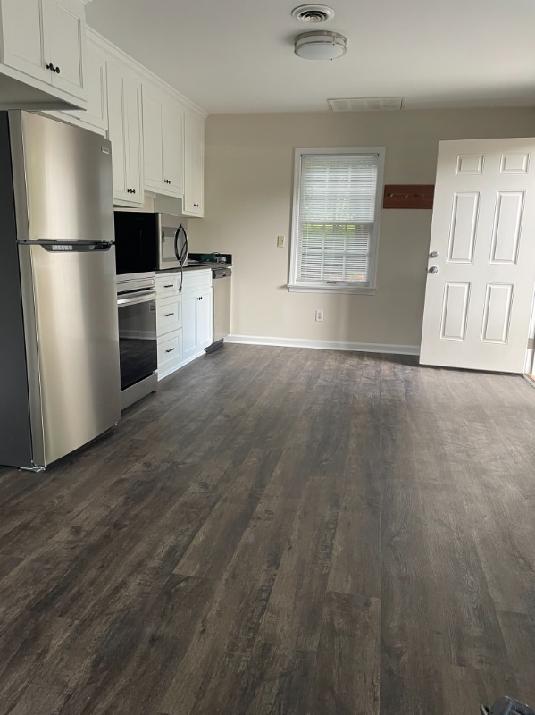 Building Photo - 102 Raleigh St