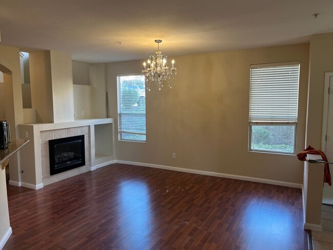 Building Photo - 1067 Niguel Ln