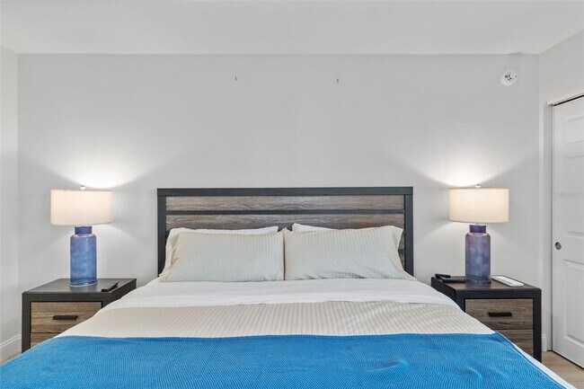 Building Photo - 433 Cerromar Ln