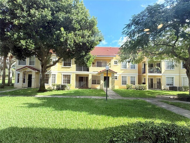 Building Photo - 308 Belmont Ln