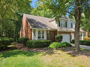 Building Photo - Fantastic 3br 2.5ba End Unit Townhome in North Raleigh! 1 Car Garage!