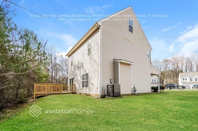 Building Photo - 3211 Hayling Dr