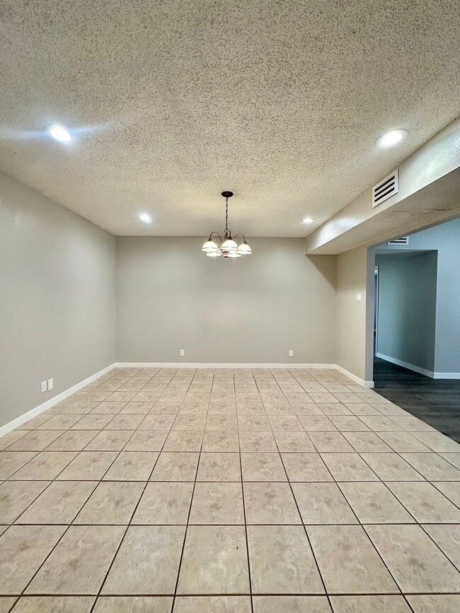 Building Photo - Now Available - 2 Bedroom 2 Bathroom Condo...