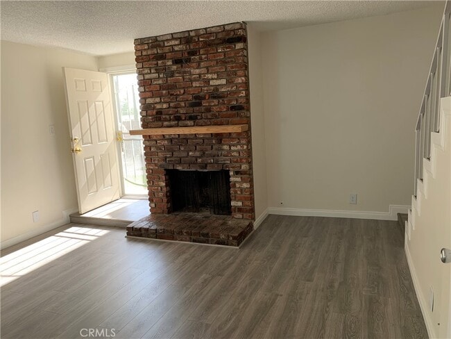 Building Photo - 656 Lemar Park Dr