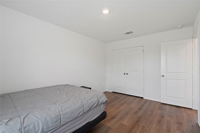 Building Photo - 17813 Willacy Cv