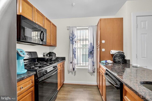 Building Photo - 602 N 43rd St
