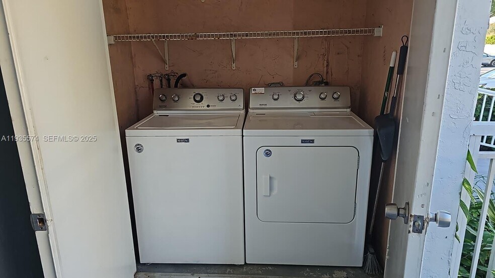 Building Photo - 8540 SW 212th St