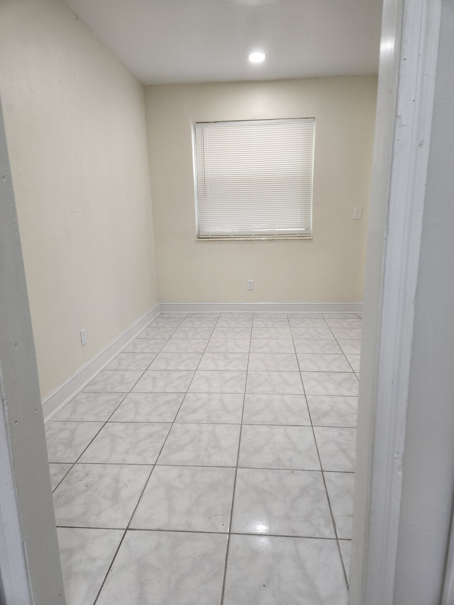 Building Photo - 1922 Taylor St