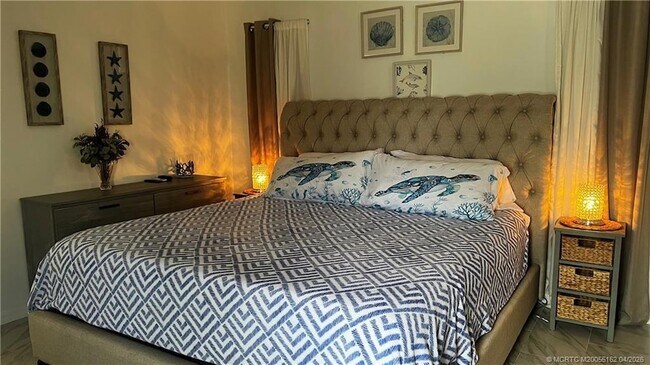 Building Photo - 1077 Nettles Blvd