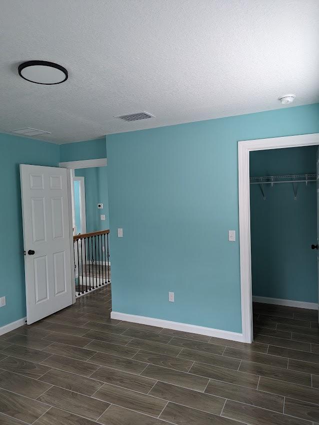 Building Photo - 2010 Seminole Blvd S