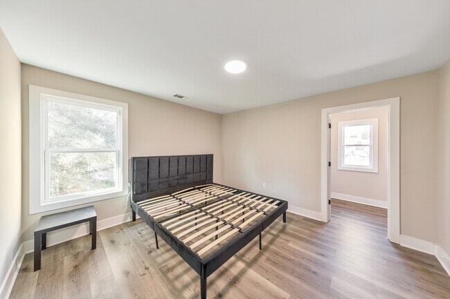 Building Photo - 336 Nobleman Way