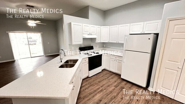 Building Photo - 116 S Normandale Ave