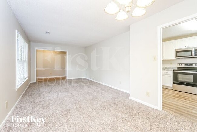 Building Photo - 5312 Carolwood Dr