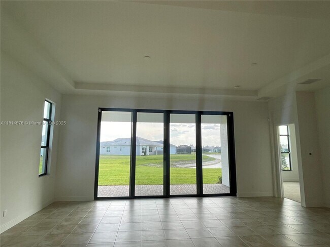 Building Photo - 11356 SW Pietra Wy