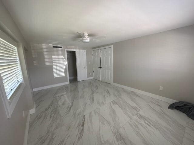 Building Photo - 765 E Dayton Cir