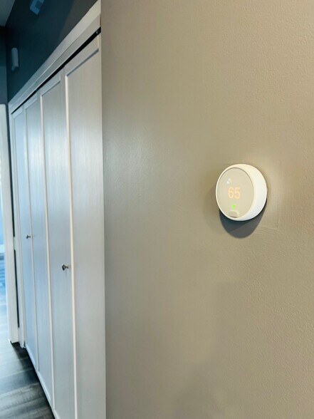 Building Photo - 182 Gay St