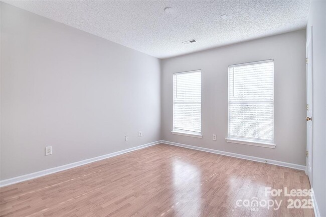 Building Photo - 8829 Gerren Ct