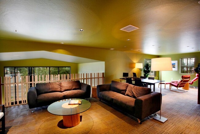 Building Photo - Westside Arbors Condo 2bd, 2ba - Students ...