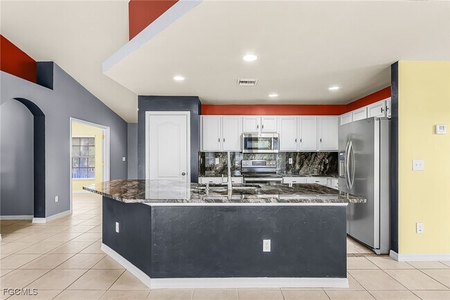 Building Photo - 4212 NW 37th Ave