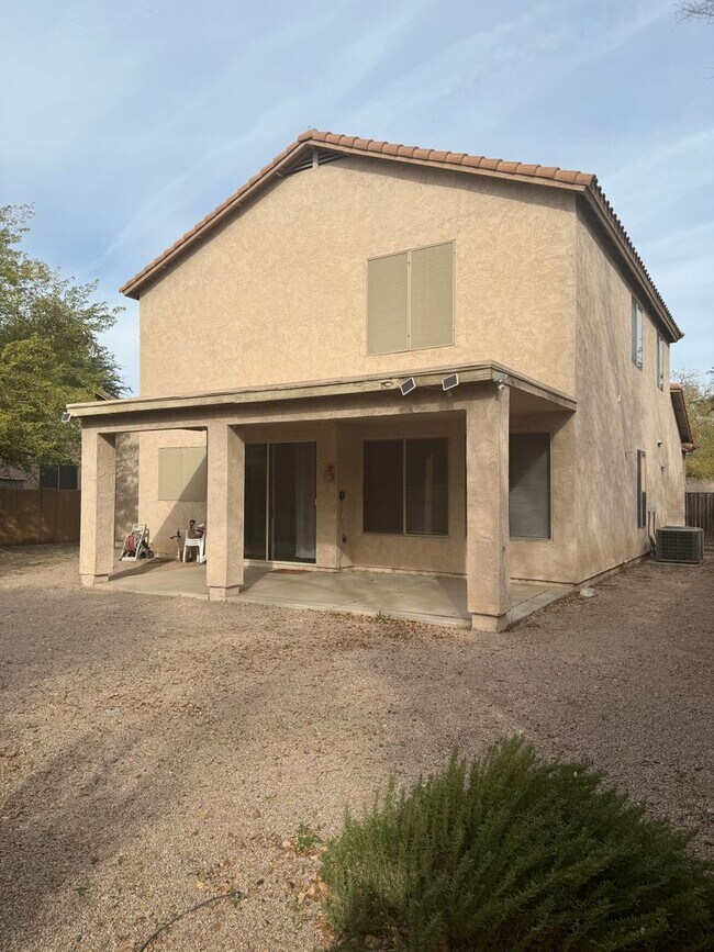 Building Photo - 5415 W Buffalo St