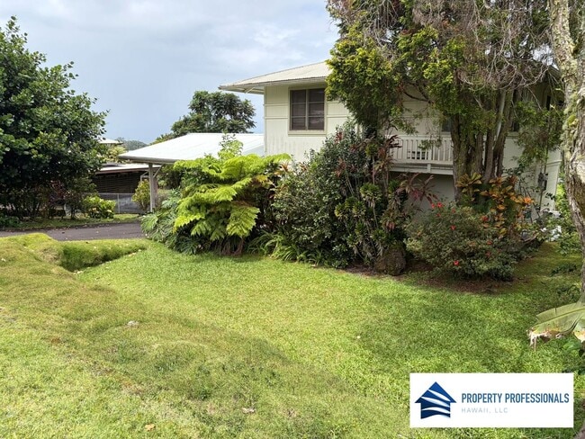 Building Photo - Furnished 2 Bedroom w/ Bonus Studio Downstairs