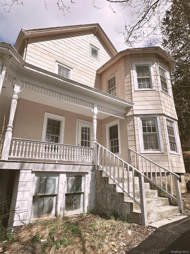 Building Photo - 146 NY-284