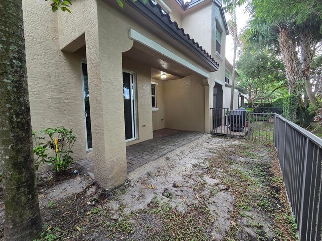 Building Photo - 4507 Mediterranean Cir