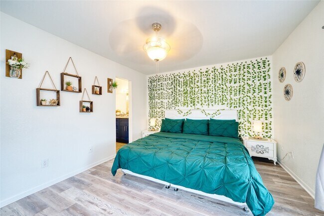 Building Photo - 10912 Gulf Fwy