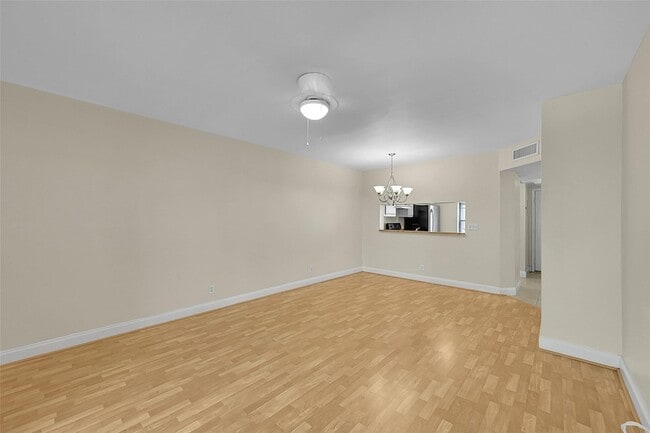 Building Photo - 2518 NW 89th Dr