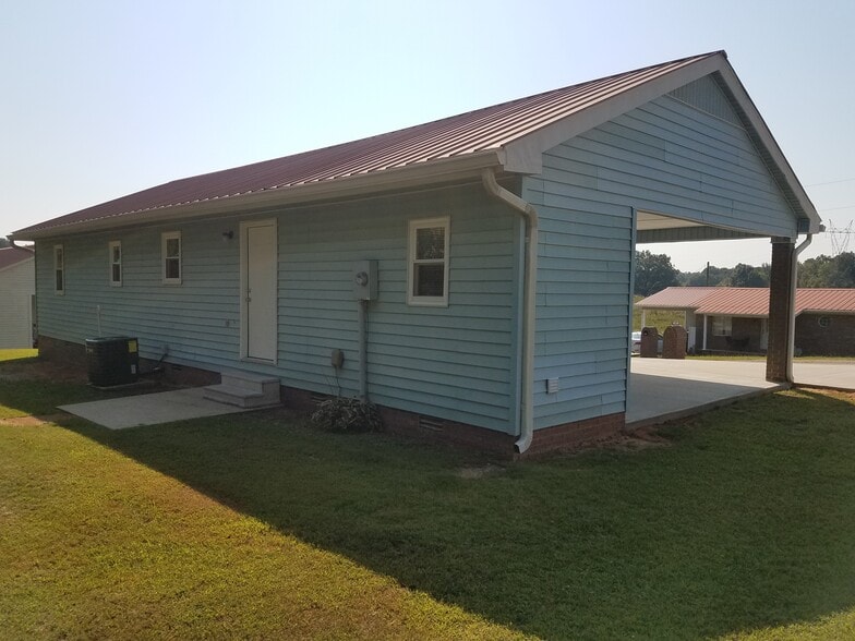 Rear of House - 157 Davis Ln