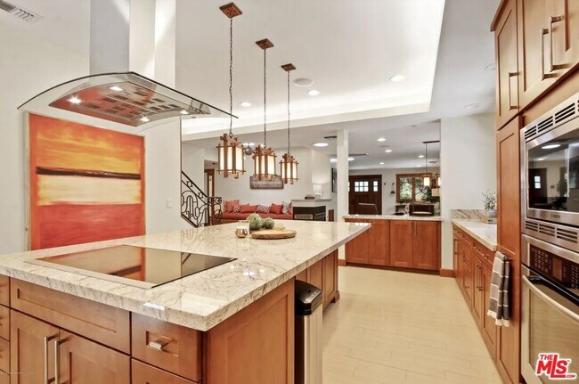 Building Photo - 130 S Arroyo Blvd