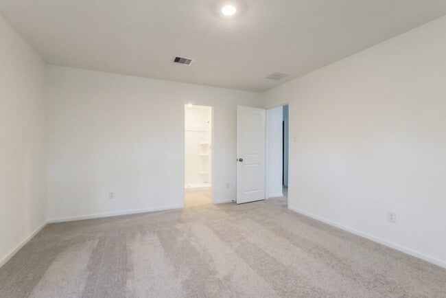 Building Photo - 1539 Crowson Rdg