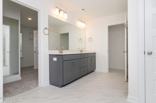 Building Photo - 2152 Star Shower Wy