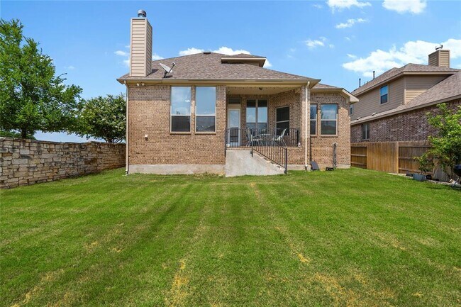 Building Photo - 400 Garner Park Dr