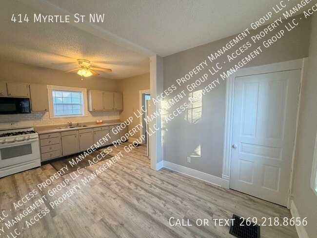 Building Photo - 414 Myrtle St NW