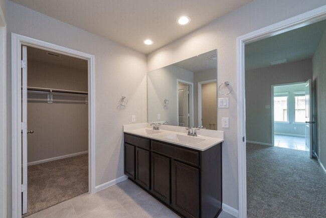 Building Photo - 18351 Raven Rock Ln